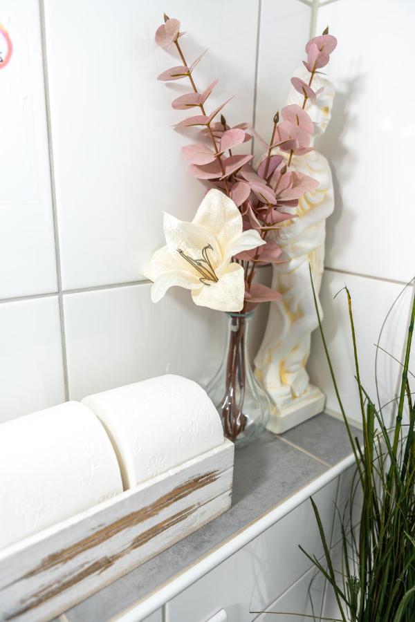#2 Grosses Zimmer Mit Pool Und Garten Memmingen Exteriör bild