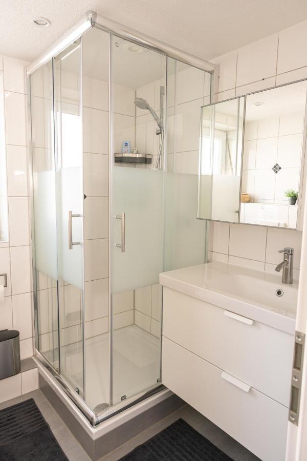 #2 Grosses Zimmer Mit Pool Und Garten Memmingen Exteriör bild