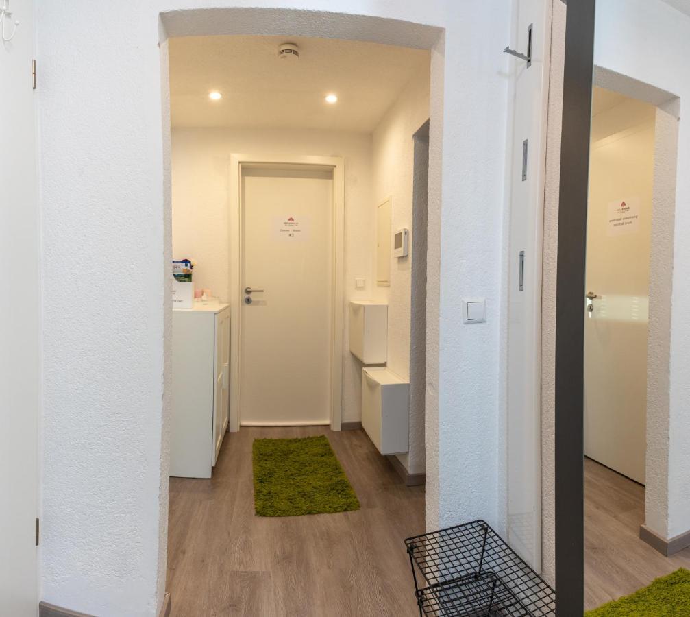 #2 Grosses Zimmer Mit Pool Und Garten Memmingen Exteriör bild