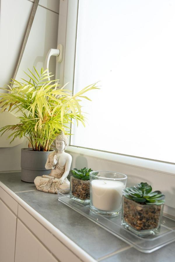 #2 Grosses Zimmer Mit Pool Und Garten Memmingen Exteriör bild